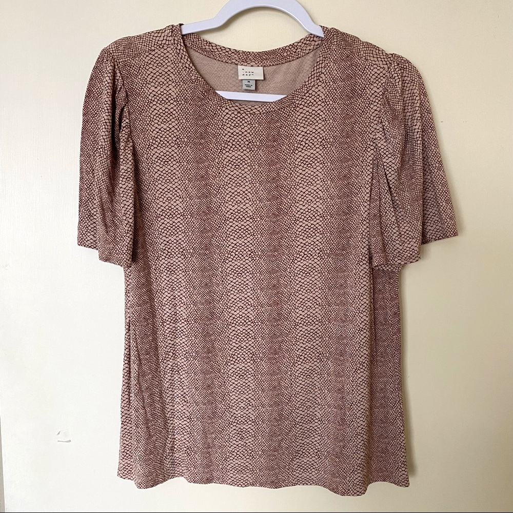 Snake print flutter sleeve tee